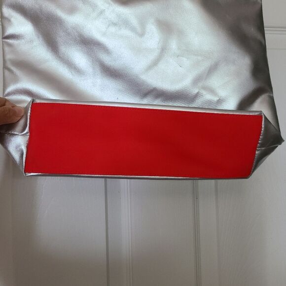 clinique silver metallic shopper tote bag - Picture 3 of 4